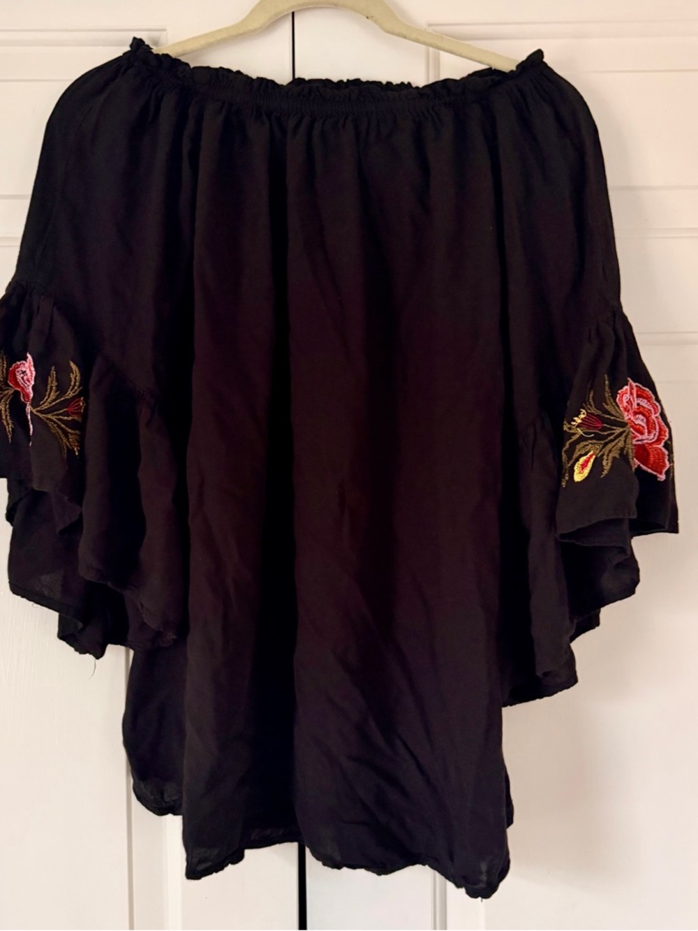 Off Shoulder Black Embroidered Top Size Small Flowy Boho